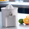 Presse Agrumes Blanc avec bec verseur 60W